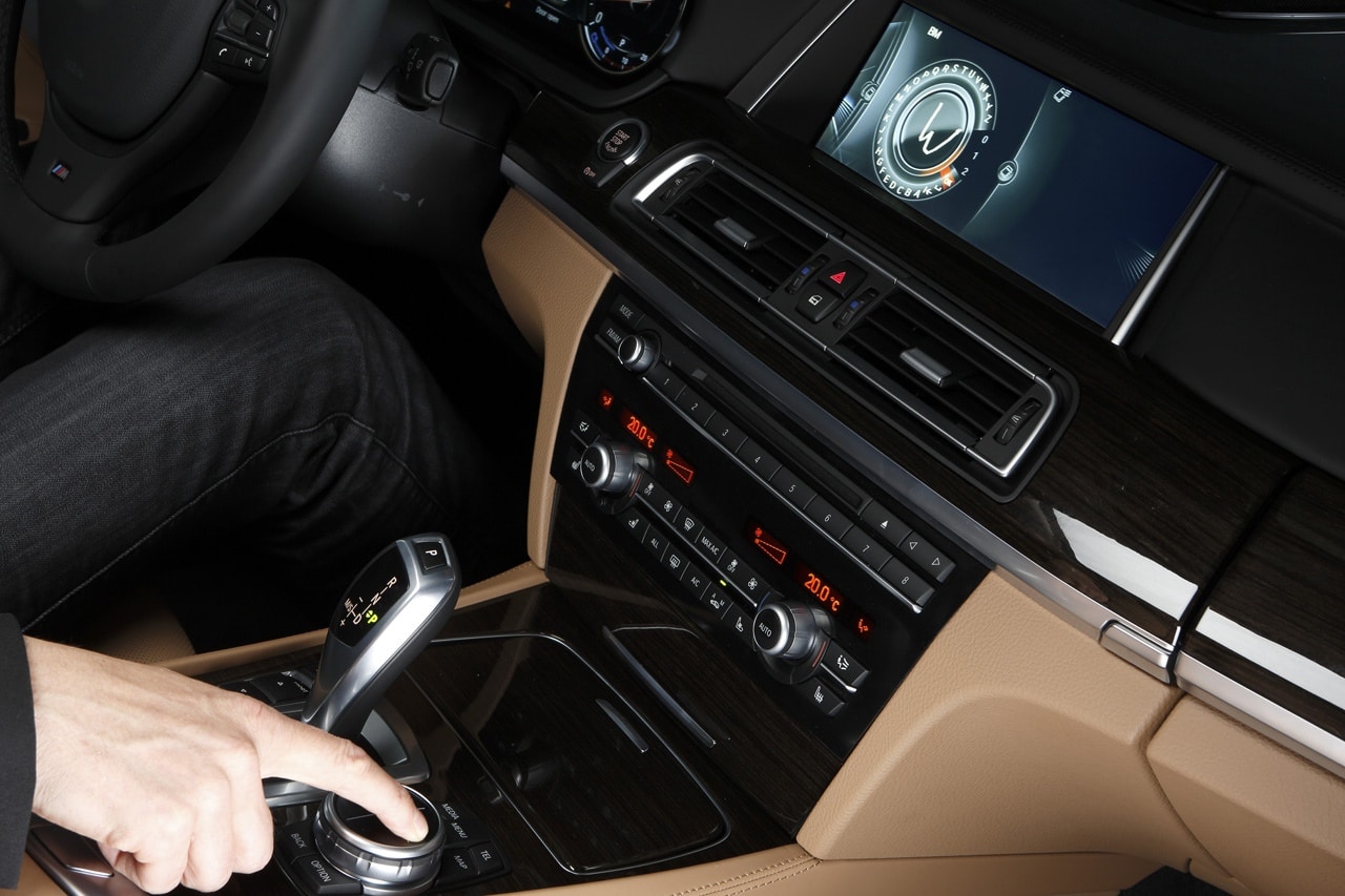 Blog - How BMW Leverages Crowd to Test In-car Apps in Older Vehicles