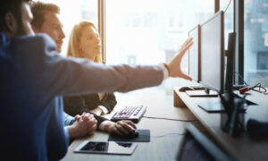 Crowdtesting vs. Outsourced Software Testing: A 2026 Quality Comparison