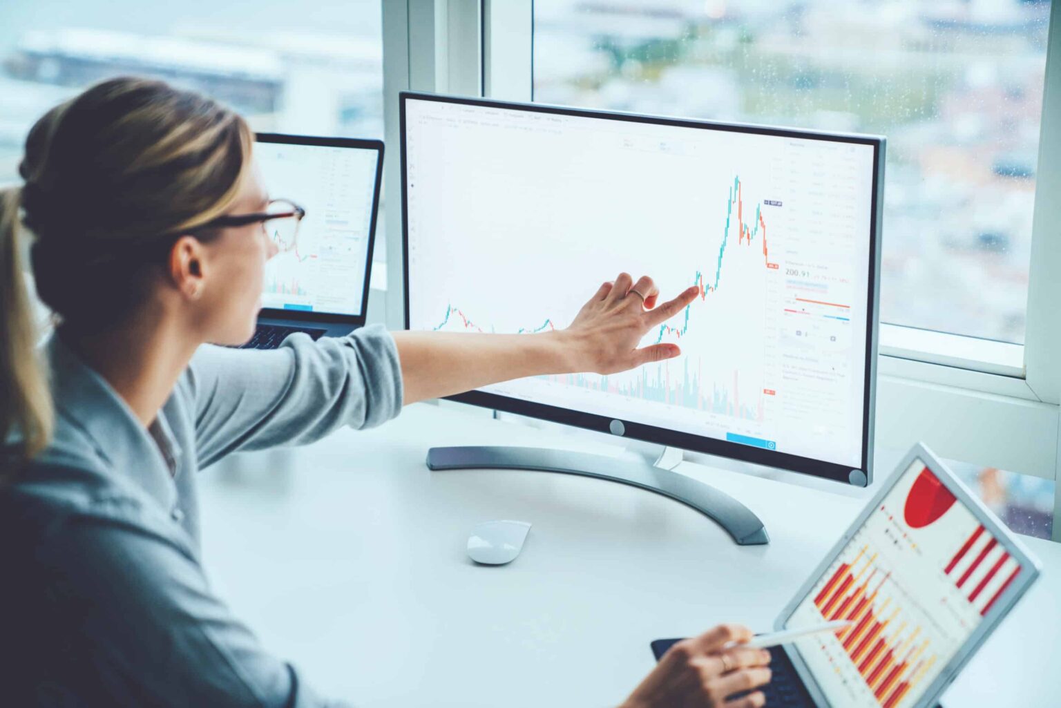 Blog - Make Your B2B Software Renewal A Done Deal: Enchant the End Users Blog - Make Your B2B Software Renewal A Done Deal: Enchant the End Users