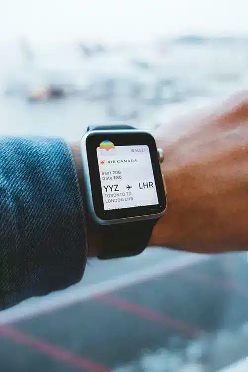 test-connected-objects-smart-watch-bordkarte_W585_Mfit