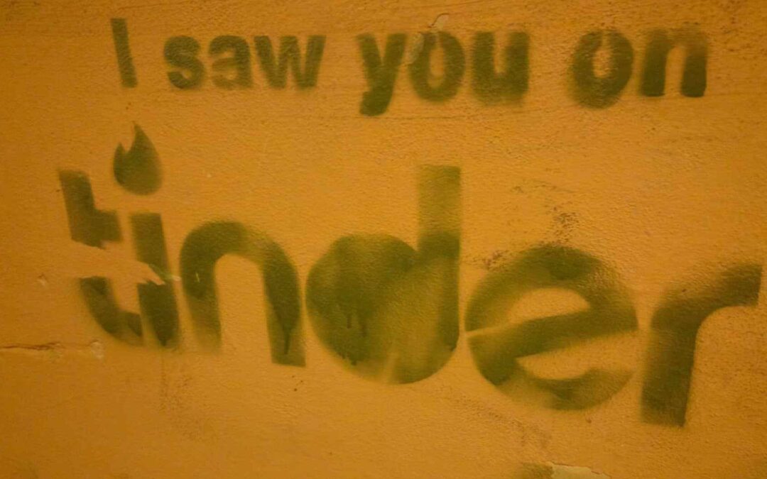 Blog - Dating Is Now The Epitome Of The Collision Between Digital And Physical